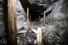 An Old Mining Shaft Below Niagara Falls.