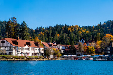 Wall Mural - View of Lake Arrowhead, autumn season California, USA