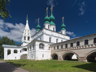 Wall Mural - Veliky Ustyug, Russia. Archangel Michael Cathedral of former Archangel Michael Monastery. The cathedral was built in 1653-1656.