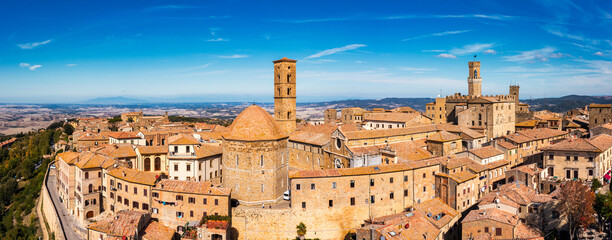 Wall Mural - Tuscany, Volterra town skyline, church and panorama view. Maremma, Italy, Europe. Panoramic view of Volterra, medieval Tuscan town with old houses, towers and churches, Tuscany, Italy.