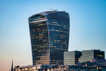 Fototapete - Close up view of the Walkie Talkie building. The 20 Fenchurch Street or Walkie-Talkie building is the 5th tallest building in London.