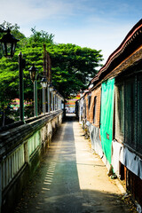 Canvas Print - Narrow alley in lamphun province