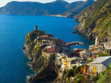 Fototapeta Tulipany - Colourful Houses in Vernazza, Cinque Terre, Italy.