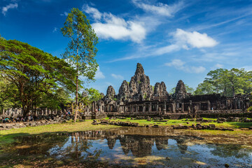 Fototapete - Bayon temple, Angkor Thom, Cambodia