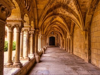  Vallbona de les Monges - Monestir claustre - L'Urgell