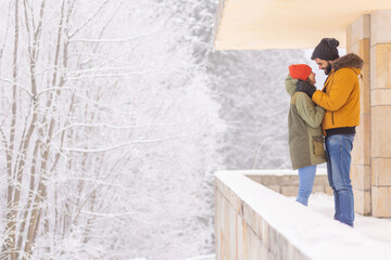 Wall Mural - Couple enjoying winter vacation