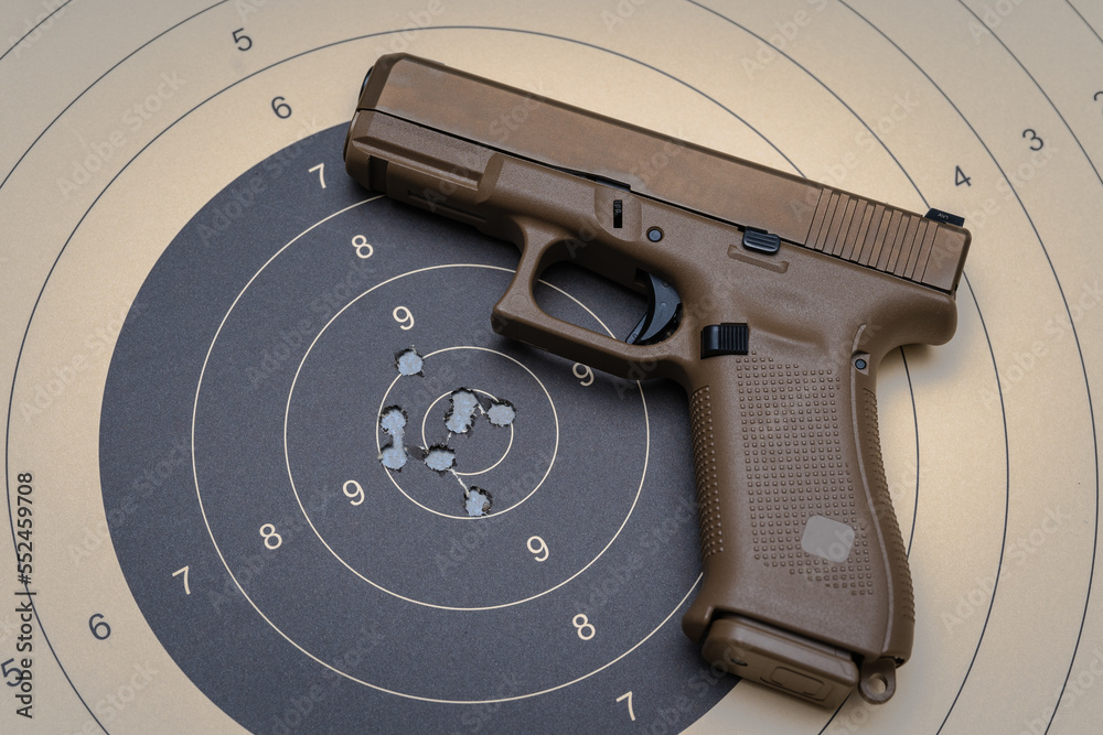 Hand Gu Accurate pistol shooting, 9mm handgun and target for shooting with ...