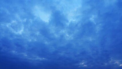 Canvas Print - 4K timelapse video of evening sky and the flow of clouds with mountain background, Chiang Mai Province.