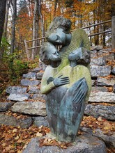 Sculpture Of Mother And Kids 
