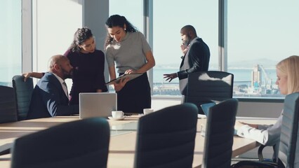 Aufkleber - Business people, meeting and corporate planning with tablet for discussion while talking about SEO, benchmarking and kpi research report. Men and women in office for growth development strategy