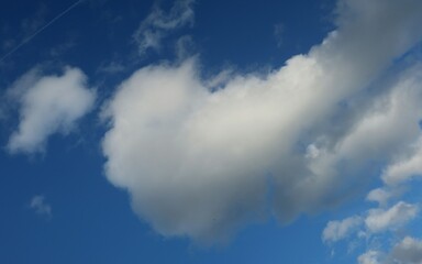 Wall Mural - heart shape cloud in blue sky, natural background