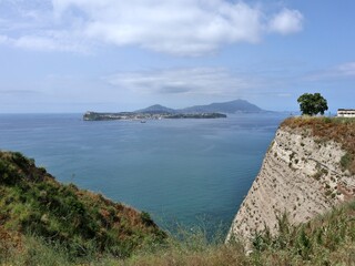 Wall Mural - Monte di Procida - Panorama verso Procida dal Belvedere Stupor Mundi