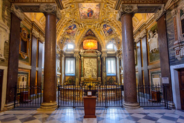 Wall Mural - Interiors of Santa Maria Maggiore basilica in Rome, Italy