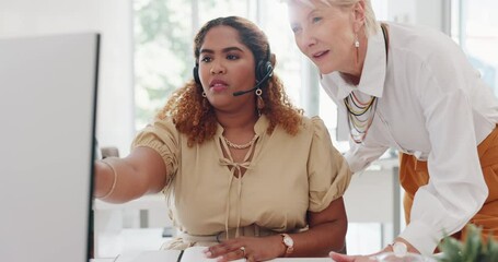 Canvas Print - Call center, training and black woman with manager coaching staff at customer service agency. Diversity, teamwork and crm, telemarketing sales senior woman consulting agent at desk to help support.