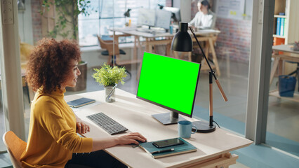 Aufkleber - Confident Arab Businesswoman Working on Implementing Modern Business Strategy in Creative Agency. Specialist Writing Corporate Project Plan on Desktop Computer with Green Screen Mock Up Display.