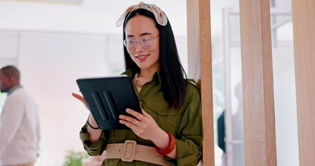 Aufkleber - Tablet, digital marketing or Japanese woman in digital agency networking, scroll online on the internet for research. Social media, data analysis or happy creative Asian worker planning SEO strategy