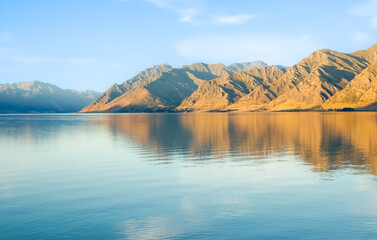 Sticker - Peaceful Lake Wanaka in morning light