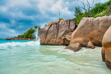 Sticker - Amazing picturesque paradise beach with granite rocks and white sand, Seychelles travel concept