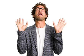 Poster - Young curly smart caucasian man cut out isolated screaming to the sky, looking up, frustrated.