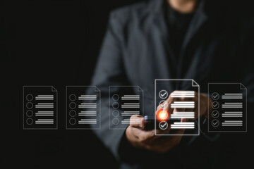 Leinwandbilder - Concept of an online database and document management system. In order to manage files effectively, Check list by smartphone