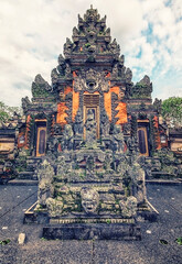 Wall Mural - Traditional Balinese temple in Bali, Indonesia