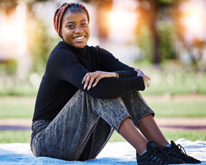 Canvas Print - Black woman, portrait or relax on campus park, nature garden or environment field in college, university or school study. Smile, happy student or graduate with learning goals or education scholarship