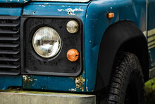 Old Classic Vintage Pick-up Land Rover