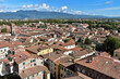 Widok na miasto Lukka z wieży Guinigi, Toskania, Włochy