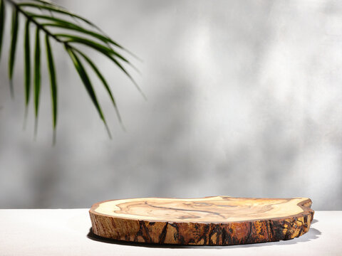 Fototapete - Natural wood podium for product presentation