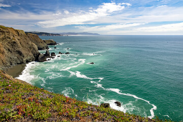 Wall Mural - View of the Pacific Ocean at Point Bonita, California