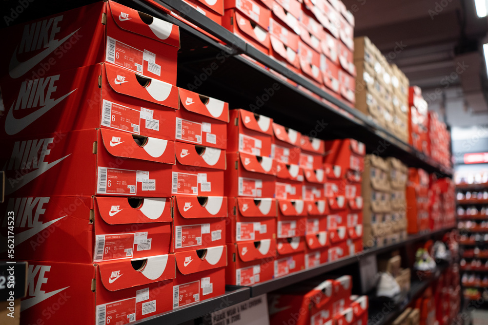 stock nike outlet