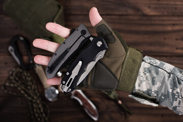 black blade stainless steel folding knife