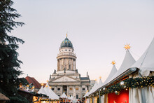 Gendarmenmarkt Christmas Market In Berlin Early Afternoon 