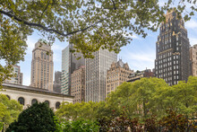 Bryant Park And The New York Skyscrapers 