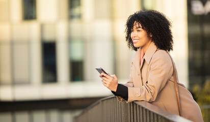 Aufkleber - Search, travel or black woman with phone for internet research, communication or networking. Happy, smile or professional in London street on 5g smartphone for social network, web or blog review