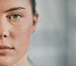 © Delcio/peopleimages.com - Fitness, face portrait and woman focus on exercise workout, wellness lifestyle motivation and health commitment. Half, closeup and serious girl with marketing mockup, advertising space or gym mock up