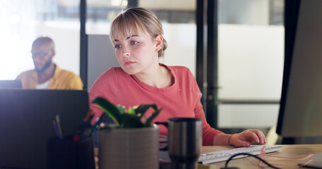 Aufkleber - Creative woman, laptop and computer in marketing, advertising or web design multi tasking at the office. Female employee designer in market research comparing data on technology for company startup