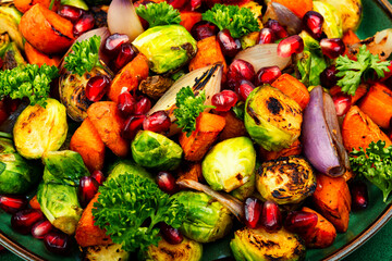 Canvas Print - Vegetable salad with grilled vegetables, macro