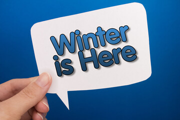 Aufkleber - Speech bubble in front of colored background with Winter is Here text.