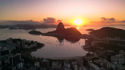 Fototapete - View of Rio de Janeiro With the Sugarloaf Mountain and Botafogo Beach on Golden Sunrise