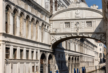 Wall Mural - View of the Brdige of Sighs, Ponte dei Sospiri in Venice. Italy