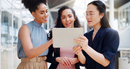 Poster - Tablet, walking and business women communication, marketing strategy and website planning in diversity. Digital technology, startup teamwork and creative employees review design, feedback and ideas