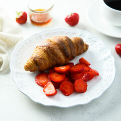 Canvas Print - Freshly made croissants with berries