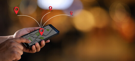 Poster - GPS route destination Maps require the use of GPS online mapping in the car, which controls the navigator for GPS tracking.