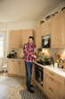 © Cavan Images - Man preparing food in kitchen, Munich, Bavaria, Germany