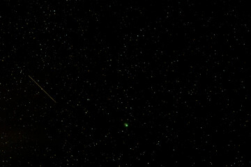 Wall Mural - On February 1-2, 2023, the rare green comet C/2022 E3 (ZTF) made its closest approach to earth. This comet with a fireball meteor was taken 2/2 at 05:57:52 AM PST (UTC-8) near Ashland Oregon.