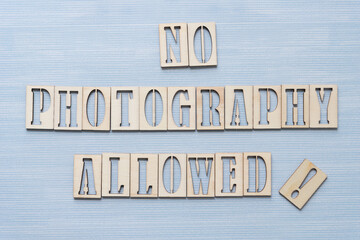 Sticker - no photography allowed!