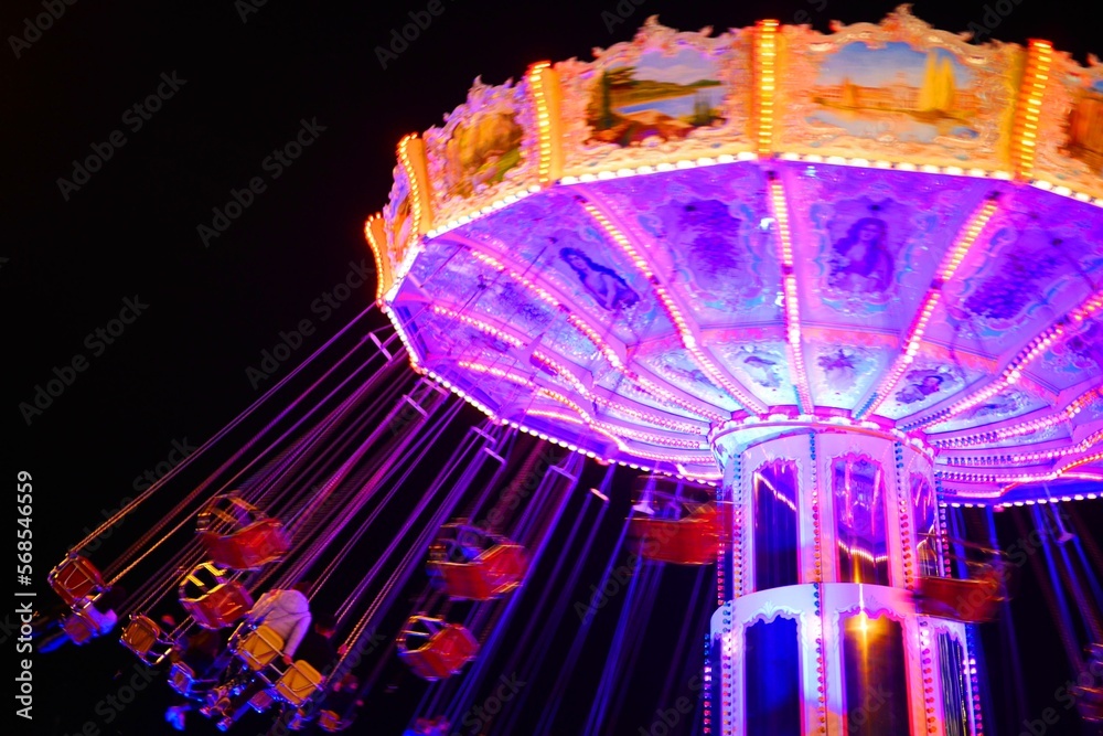 夢見心地の光る空中ブランコ 夢見心地の光る空中ブランコ