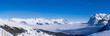 スイスアルプスの美しい雪山、雪山が続く山岳地帯、晴天の中の広大な雪原、世界的なスキー場,険しい山