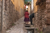 Fototapeta Uliczki - Cobblestone and narrow streets in an Inca town in Peru